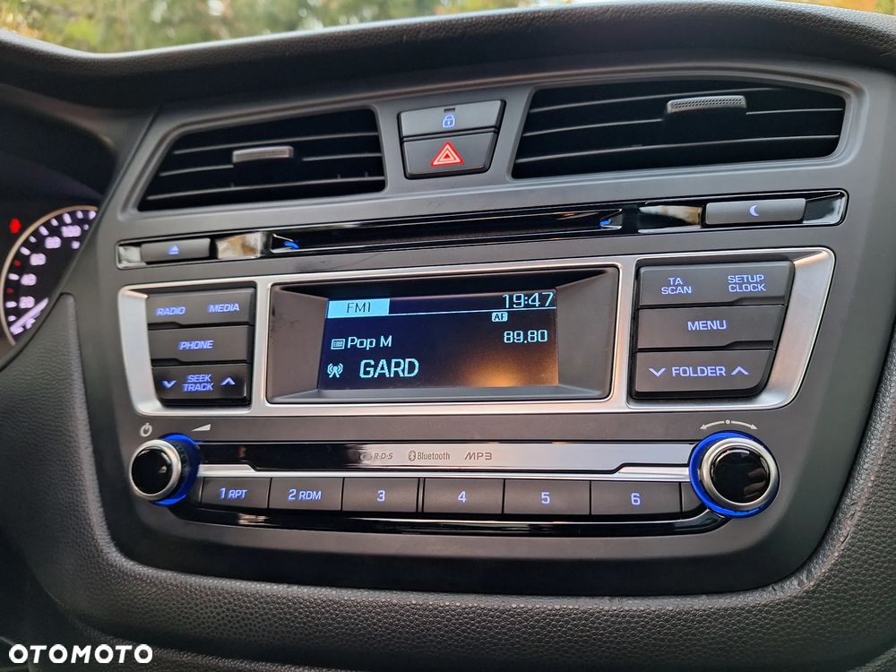 Hyundai i20 1.4 YES Gold - 31