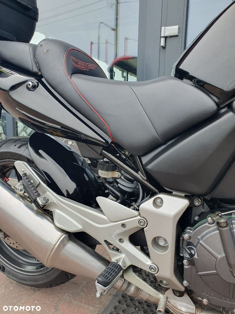 Honda CBF - 26