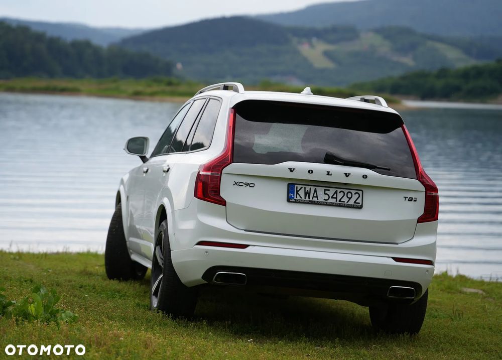 Volvo XC 90 T8 AWD Plug-In Hybrid Momentum 7os - 1