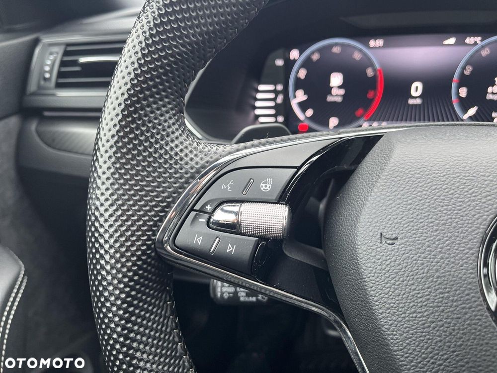 Skoda Superb 2.0 TSI 4x4 Sportline DSG - 19