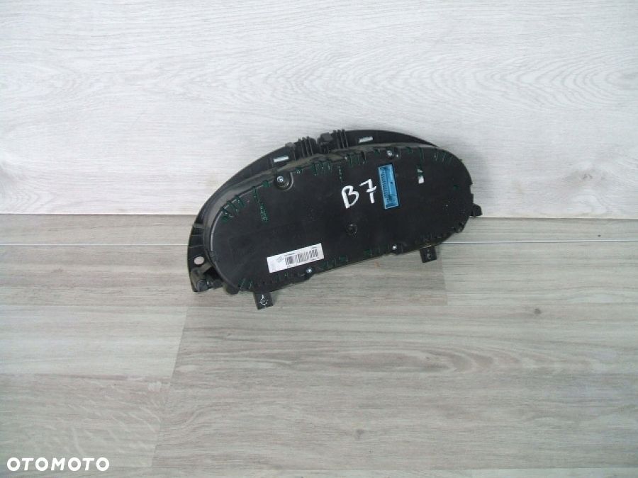 PASSAT B7 2.0TDI automat LICZNIK ZAGAR ZEGARY 3AA920870A - 3