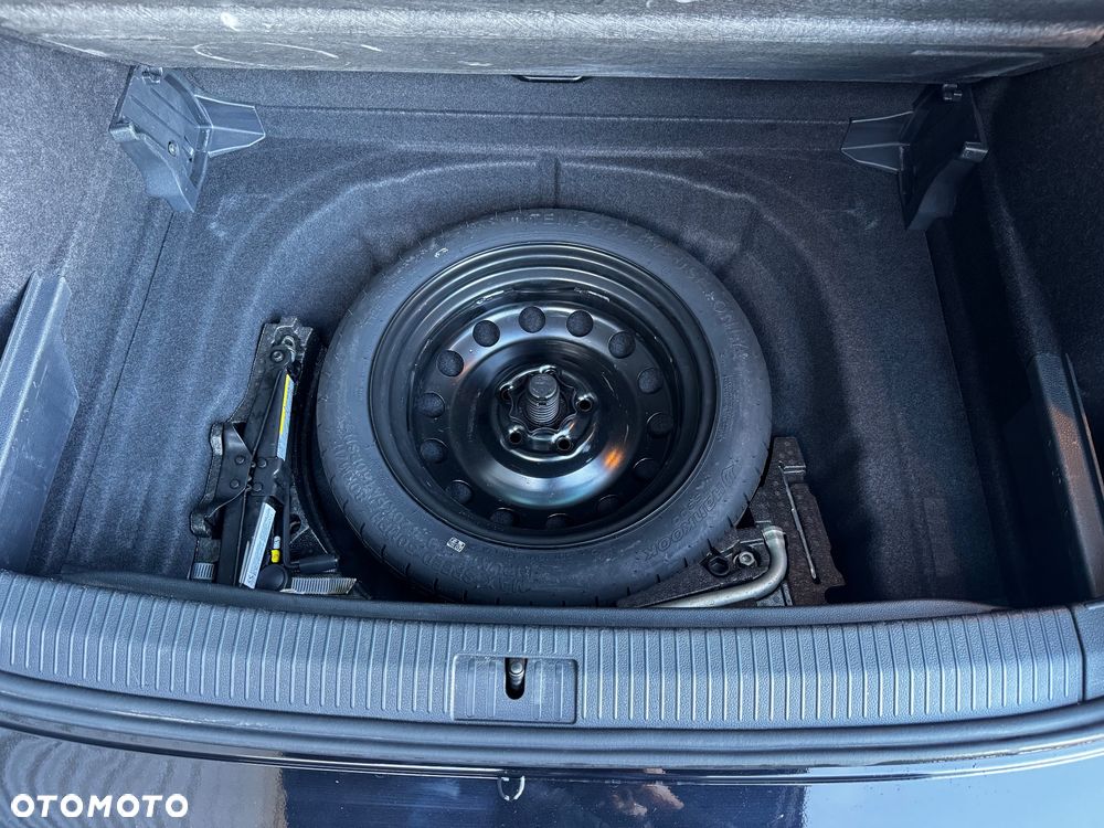 Volkswagen Golf Sportsvan - 14