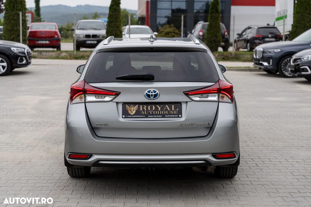 Toyota Auris 1.8 VVT-i Hybrid Automatik Touring Sports Edition - 10