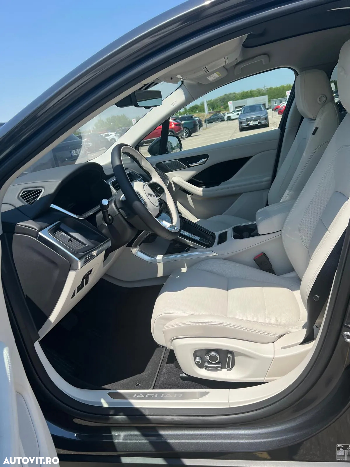 Jaguar I-Pace - 7