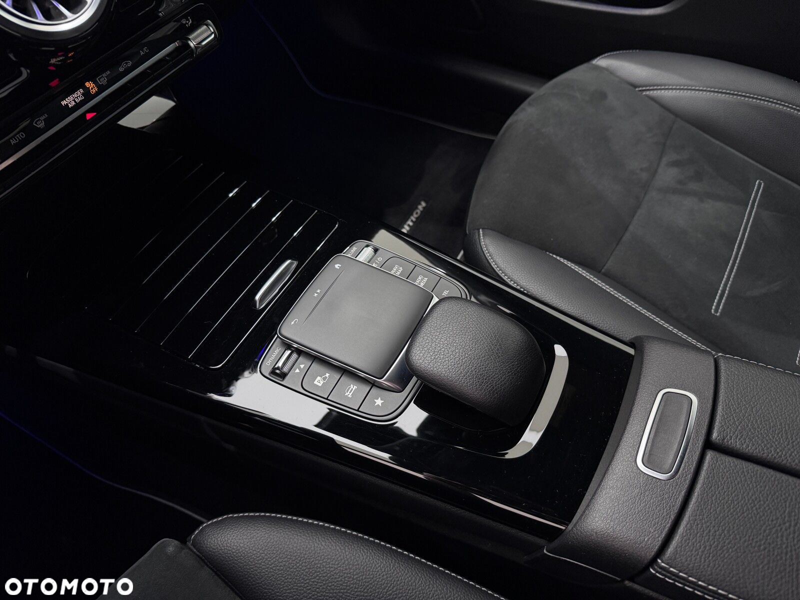 Mercedes-Benz CLA 200 d Edition 1 8G-DCT - 24