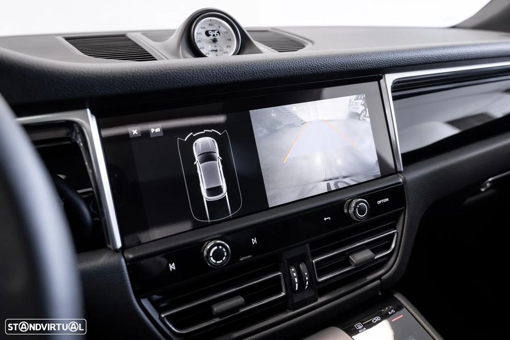 Porsche Macan Standard - 26
