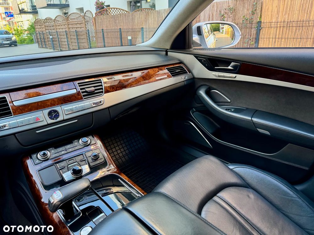 Audi A8 4.2 TDI L Quattro - 10