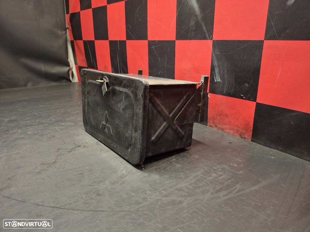 Caixa De Ferramentas Mitsubishi Canter (Fe5, Fe6) 6.Generation - 3