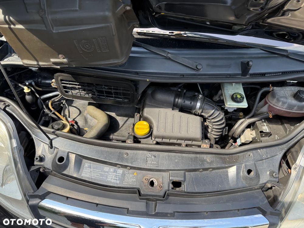 Opel Vivaro L2H1 2.9t - 19