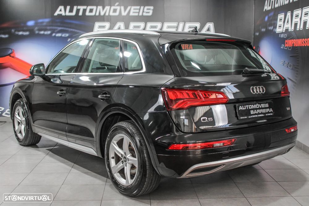 Audi Q5 2017 photo 2