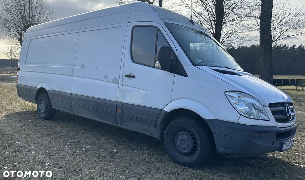 Mercedes-Benz Sprinter - 2