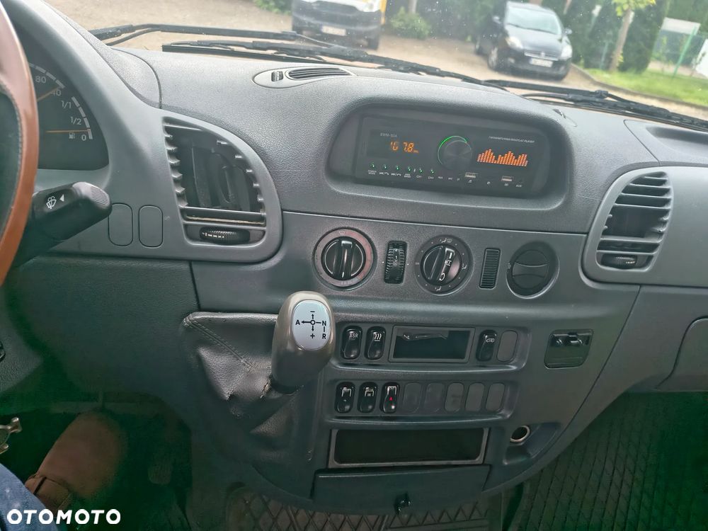 Mercedes-Benz Sprinter - 5