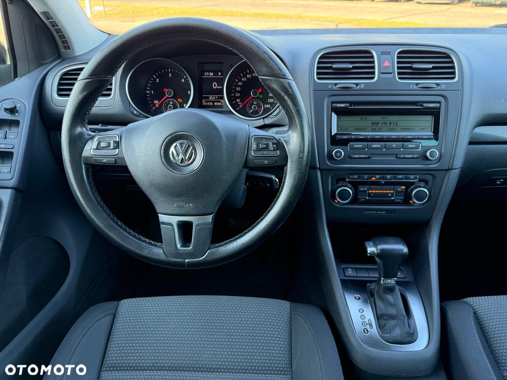 Volkswagen Golf 1.6 TDI DPF DSG Comfortline - 25