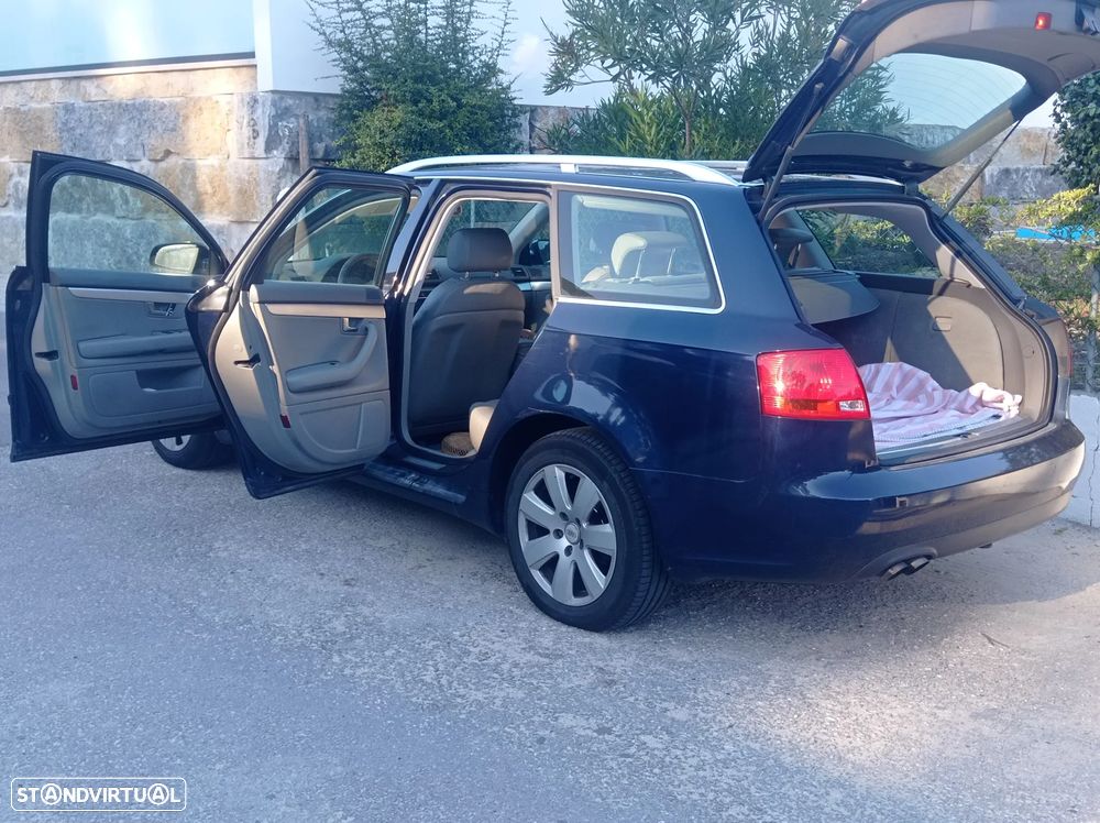 Audi A4 Avant 2.0 TDI - 9