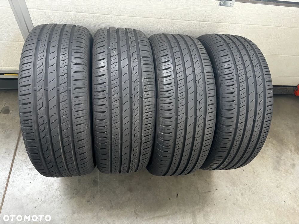 Opony letnie Barum Bravuris 5 - 215/55R17 - 1