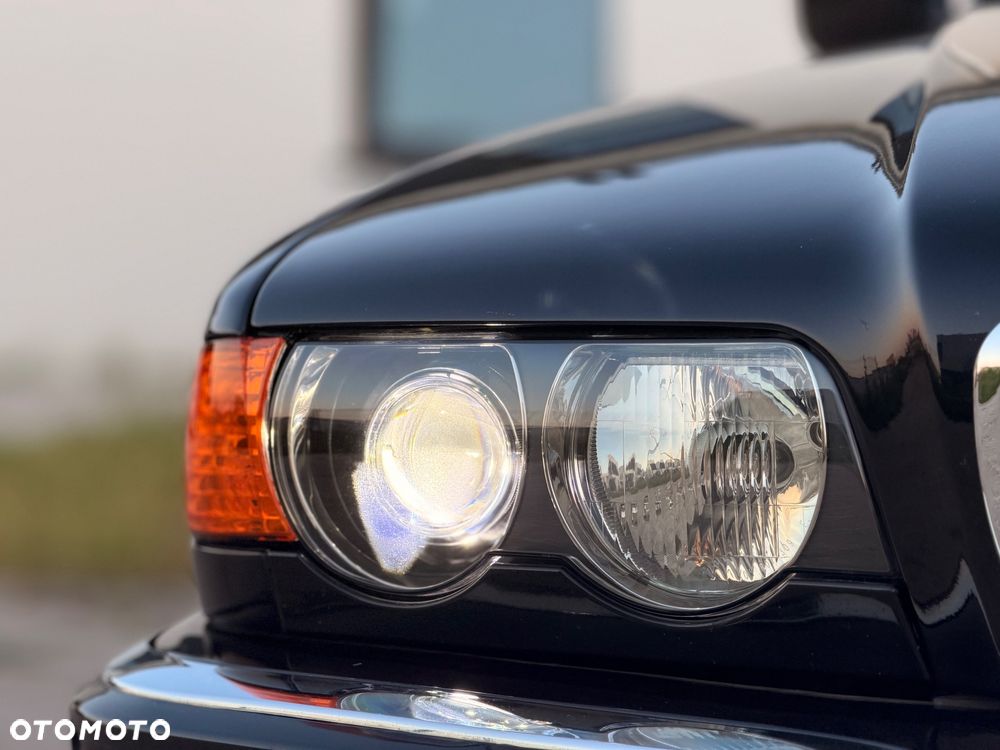 BMW Seria 7 728i L - 21