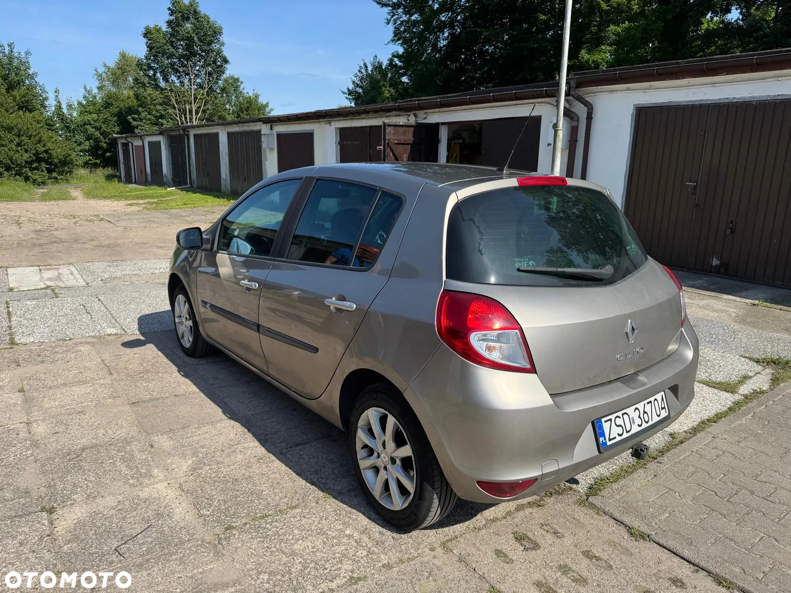 Renault Clio 1.2 16V Authentique Euro5 - 7