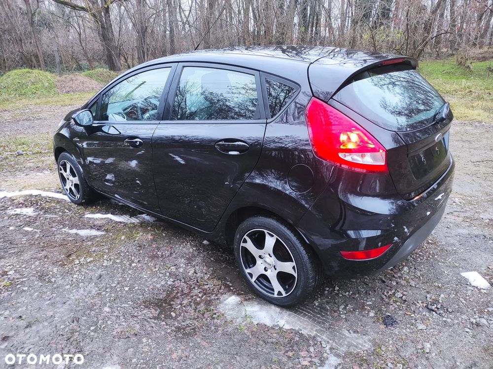 Ford Fiesta 1.25 Champions Edition - 6