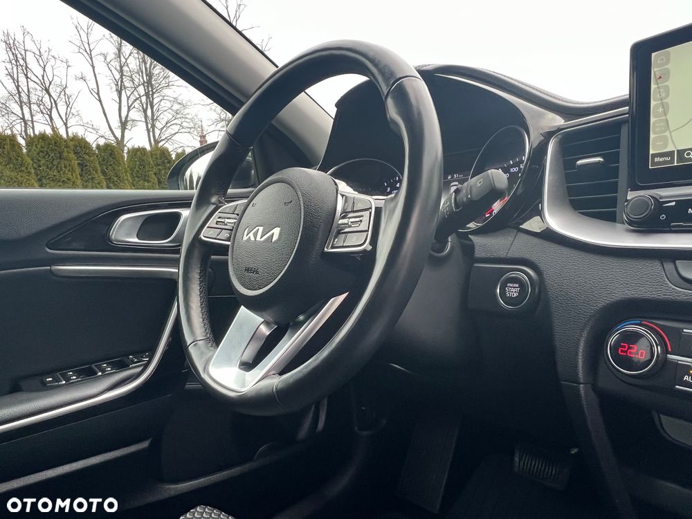 Kia XCeed - 36