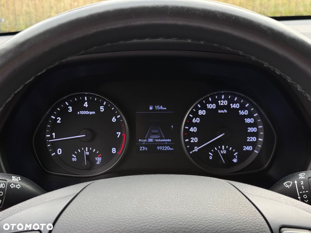 Hyundai i30 1.5 DPI Classic + - 17