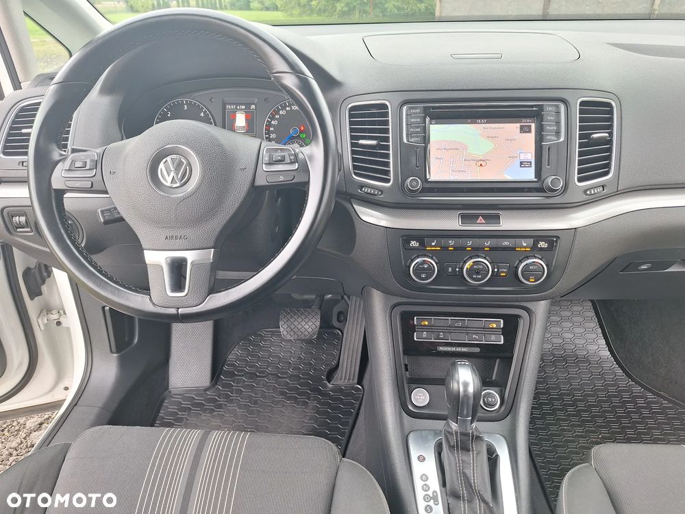 Volkswagen Sharan - 28