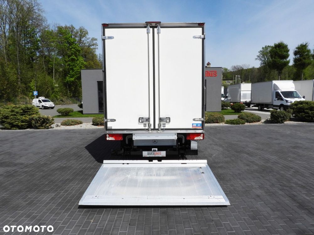 Mercedes-Benz SPRINTER 316 CHŁODNIA KONTENER 0*C WINDA 8 PALET TEMPOMAT PNEUMATYKA KLIMATYZACJA  160KM - 12