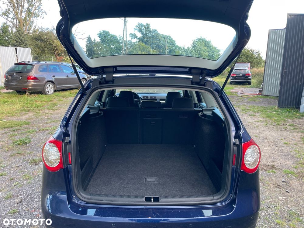 Volkswagen Passat - 20