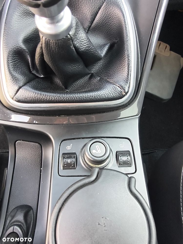 Ford Kuga 2.0 TDCi 4x4 Titanium - 14
