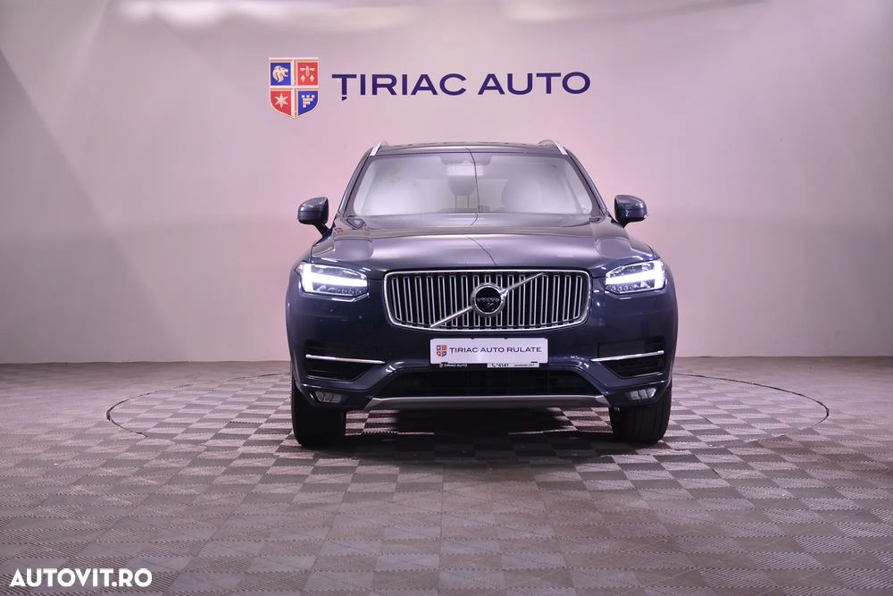 Volvo XC 90 - 9