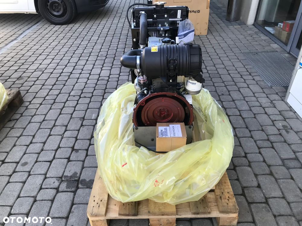 SILNIK Perkins 403D-11 403D 11 16000netto - 2