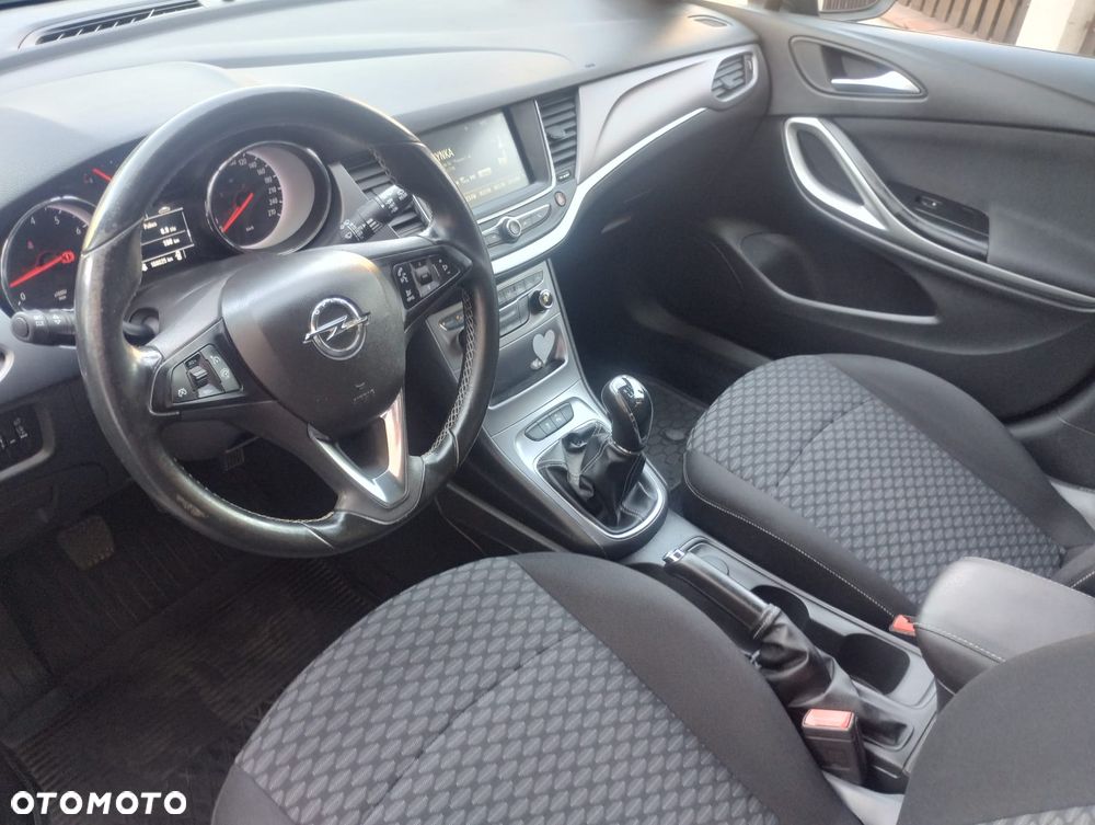 Opel Astra 1.4 T Dynamic - 14