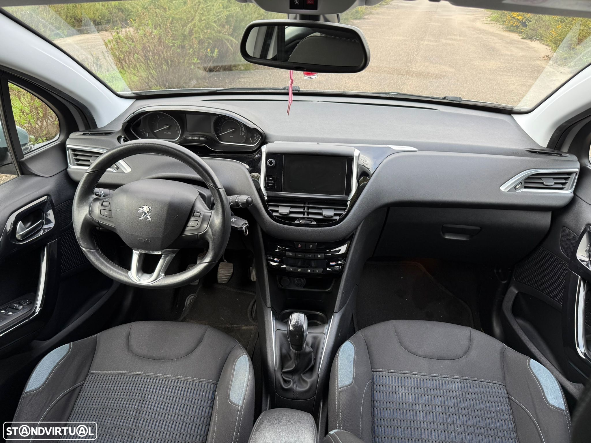 Peugeot 208 1.6 BlueHDi Style - 7