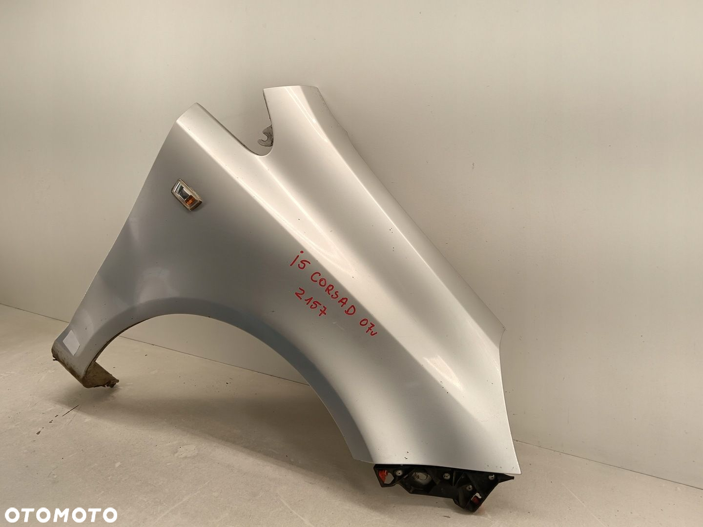 BŁOTNIK PRAWY PRZEDNI OPEL CORSA D 06-11 Z157 - 2