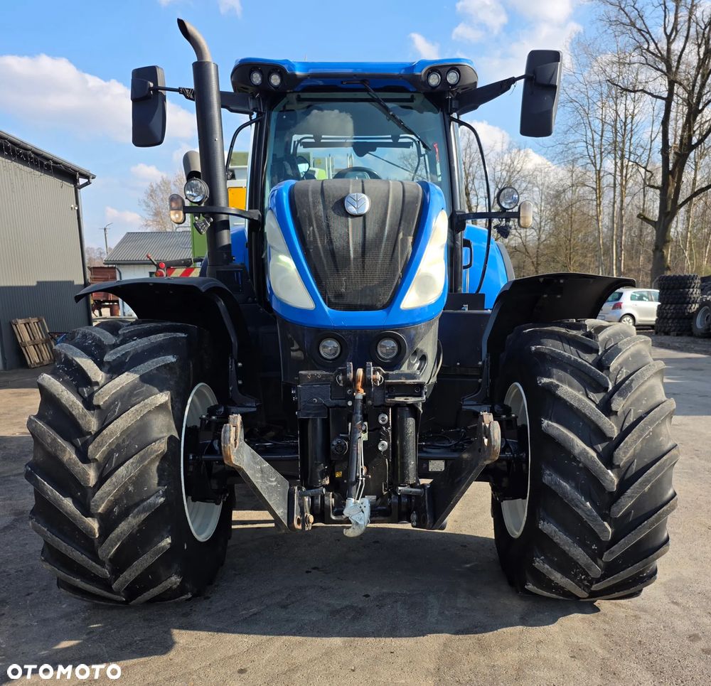 New Holland T7 230 - 18