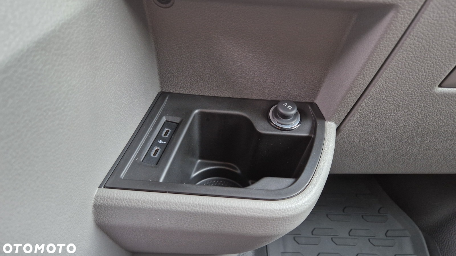 Volkswagen Transporter - 14