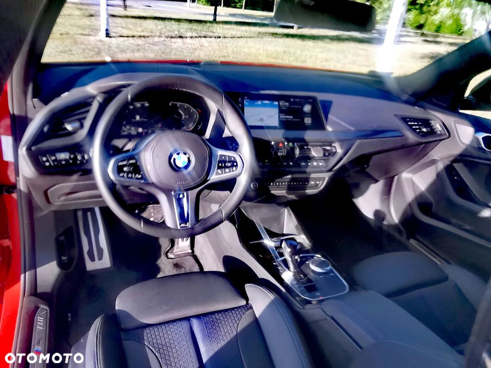 BMW Seria 1 120d xDrive - 11