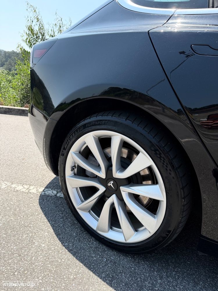 Tesla Model 3 Standard Range Plus RWD - 2