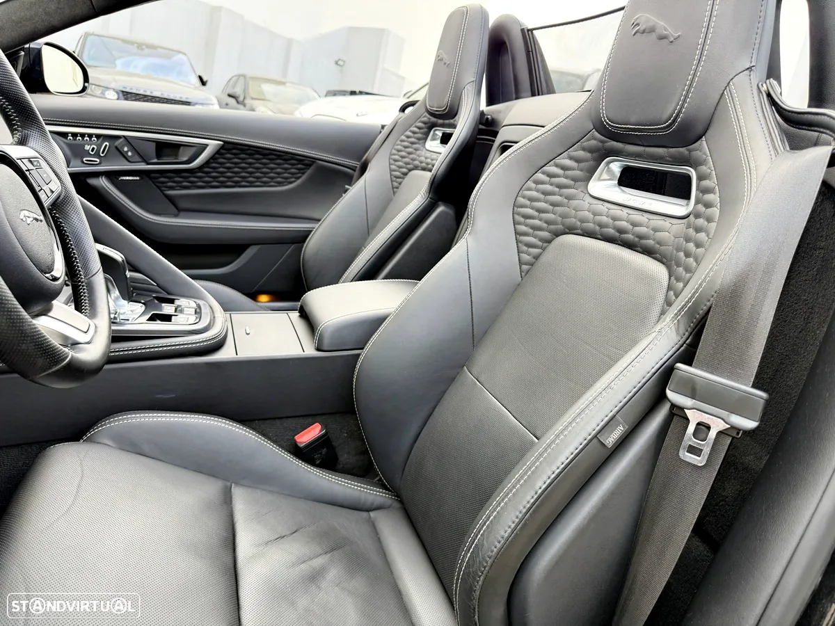 Jaguar F-Type 2.0 i4 R-Dynamic Black - 23