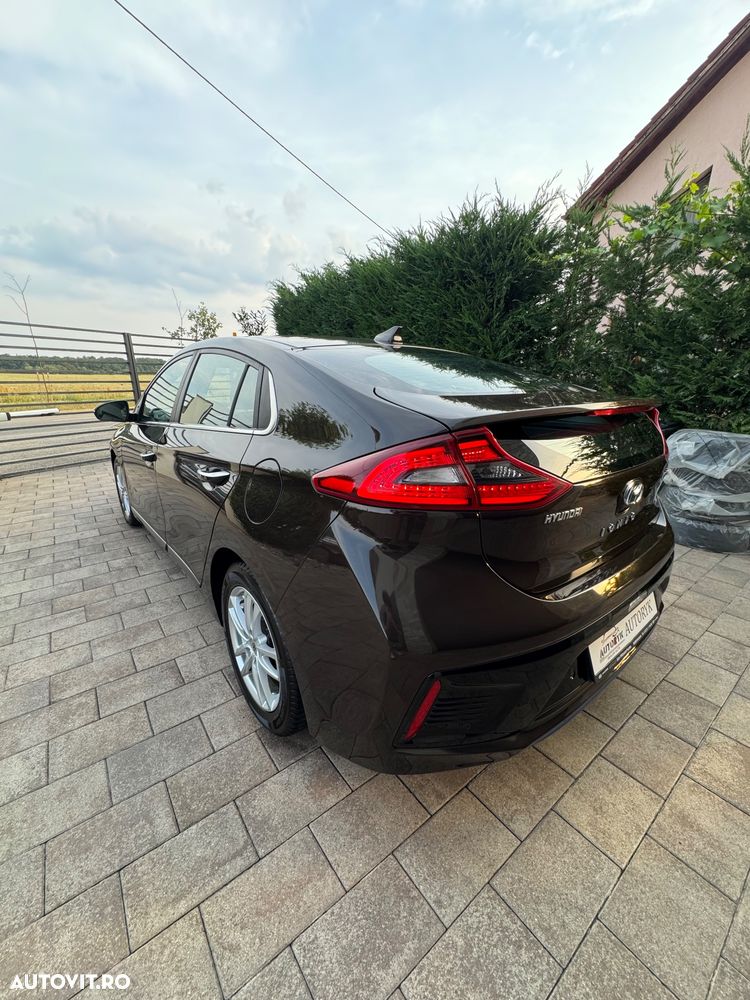 Hyundai IONIQ - 9