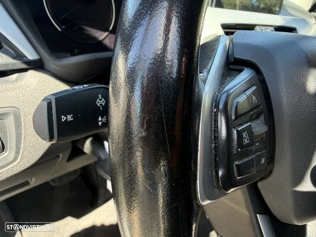 BMW X1 16 d sDrive Auto Advantage - 8