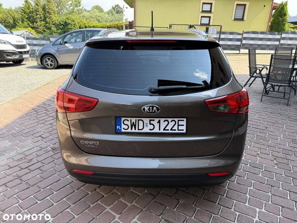 Kia Ceed 1.4 CVVT Spirit - 39