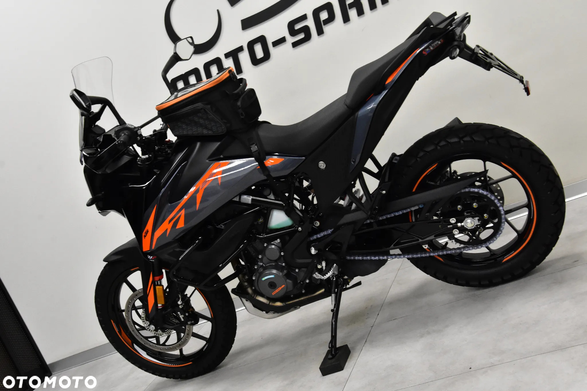 KTM Adventure - 10