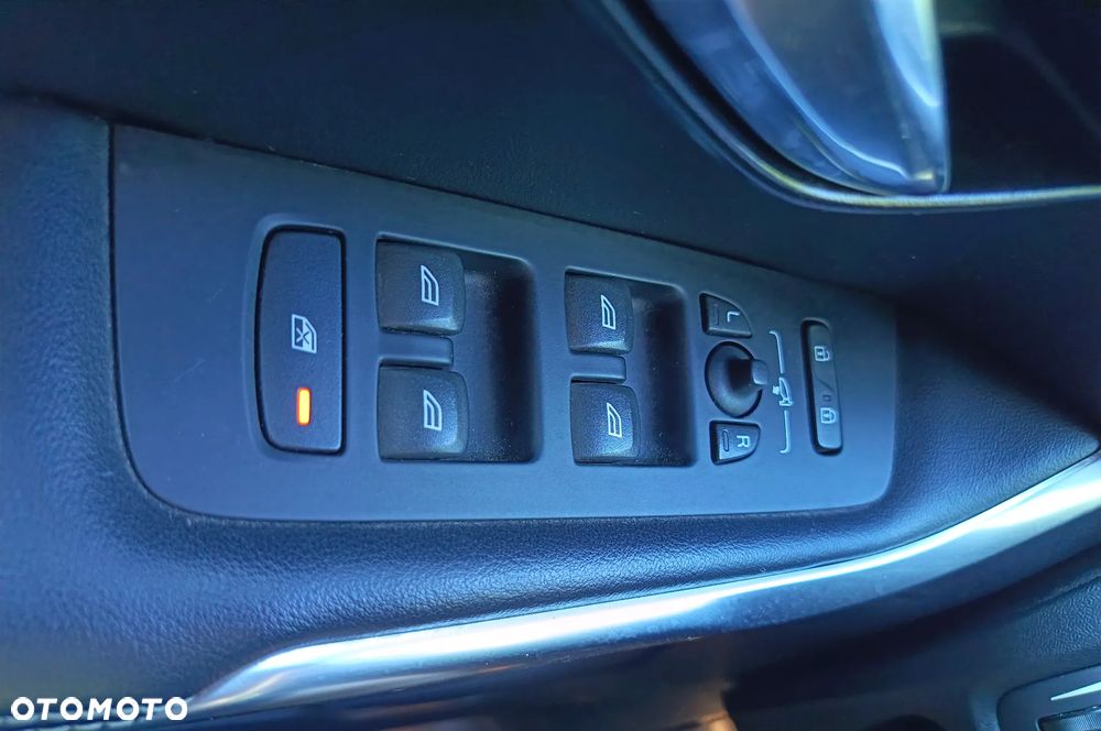 Volvo V40 D2 RDesign - 24