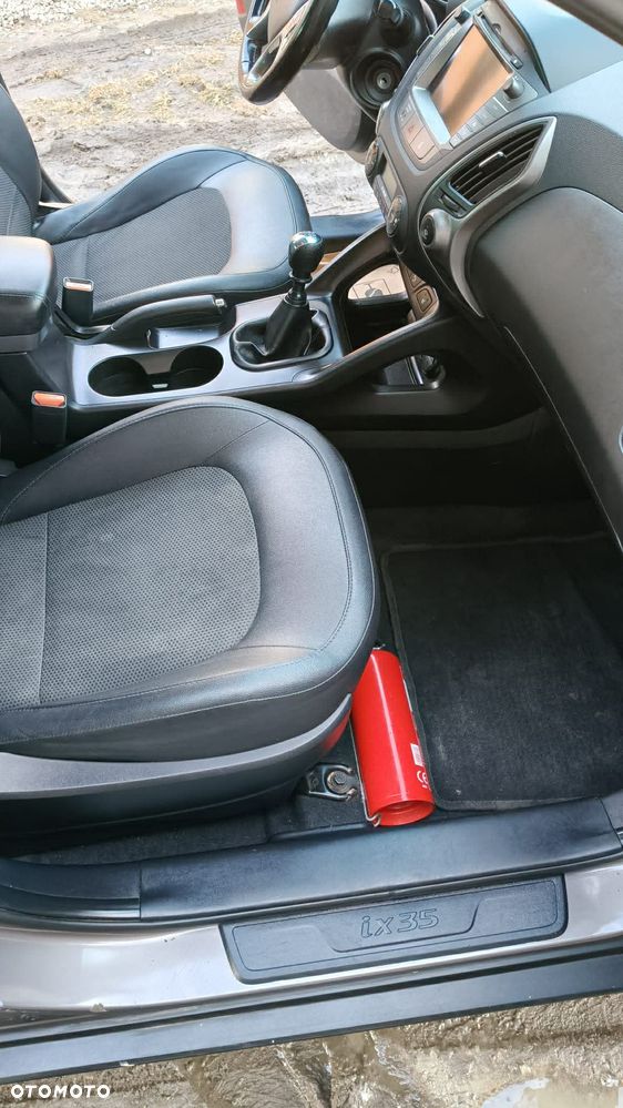 Hyundai ix35 1.7 CRDi 2WD blue Comfort - 17