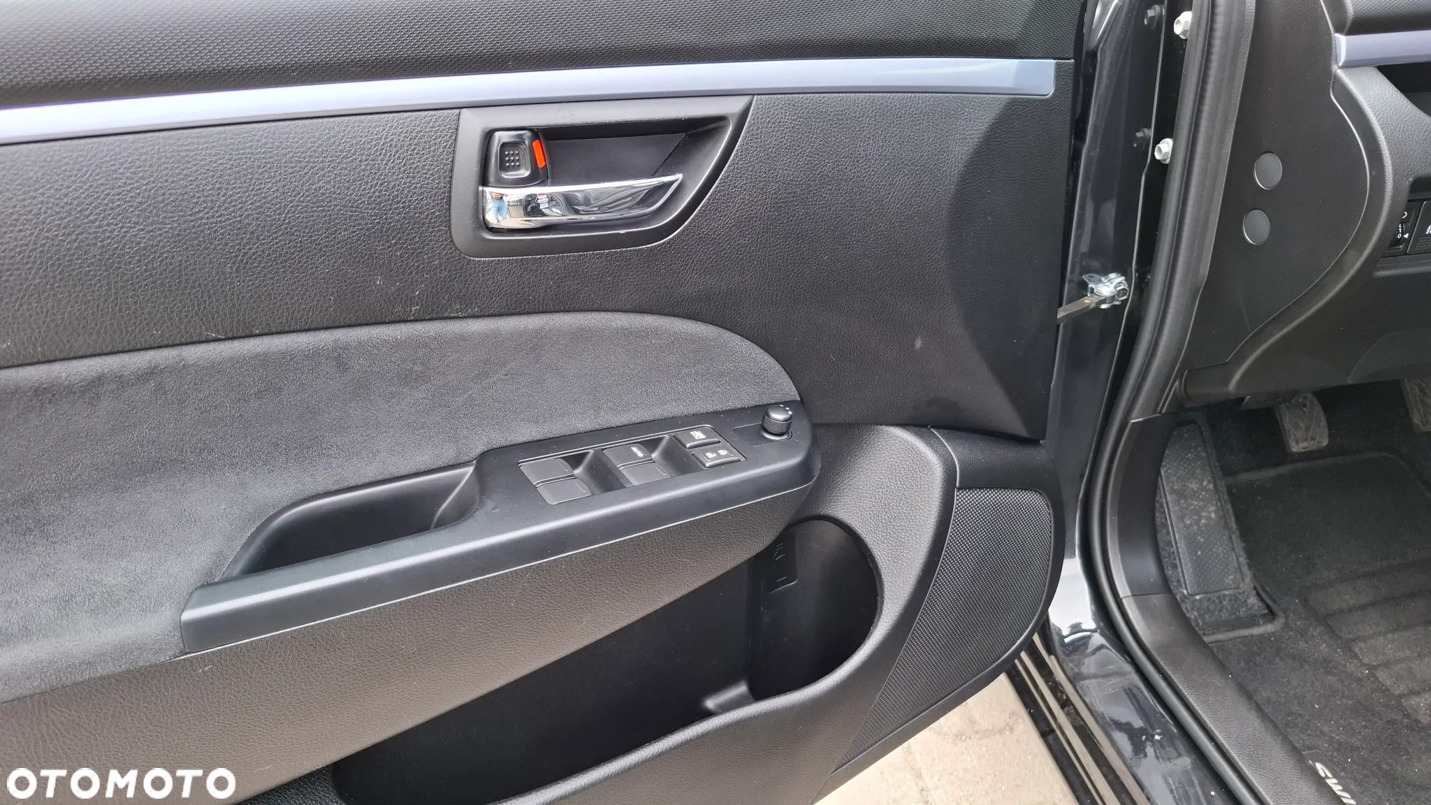 Suzuki Swift 1.2 Premium - 19