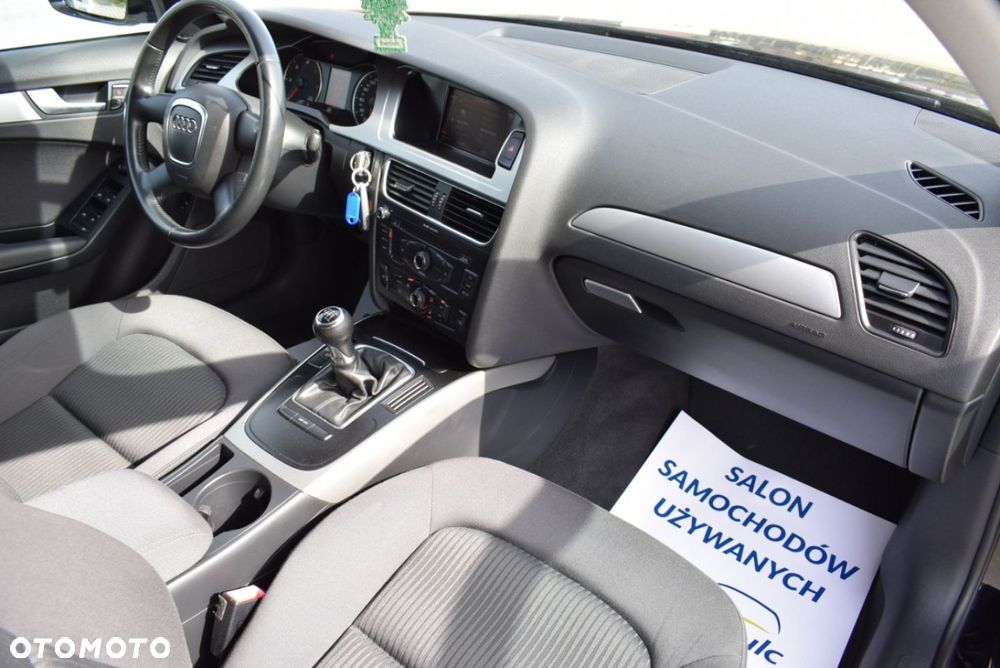 Audi A4 Limousine - 22