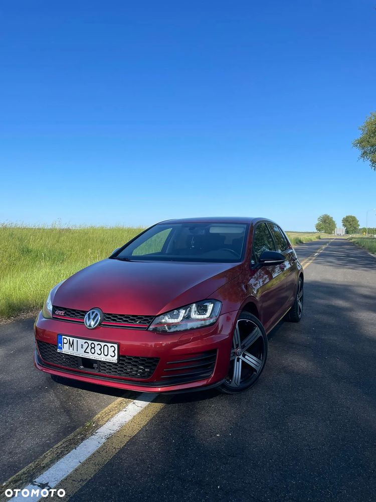 Volkswagen Golf 1.6 TDI BlueMot Comfortline DSG - 2