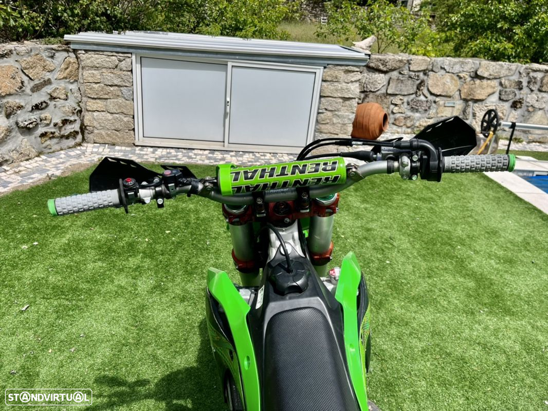 Kawasaki KX 250 F - 14