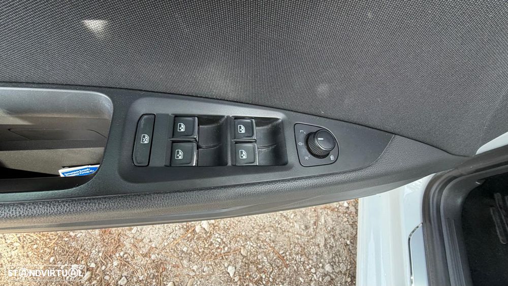 SEAT Leon 1.5 TSI FR S/S - 17