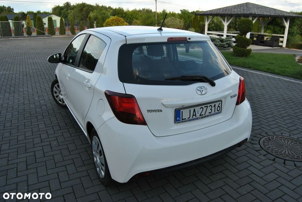 Toyota Yaris - 4